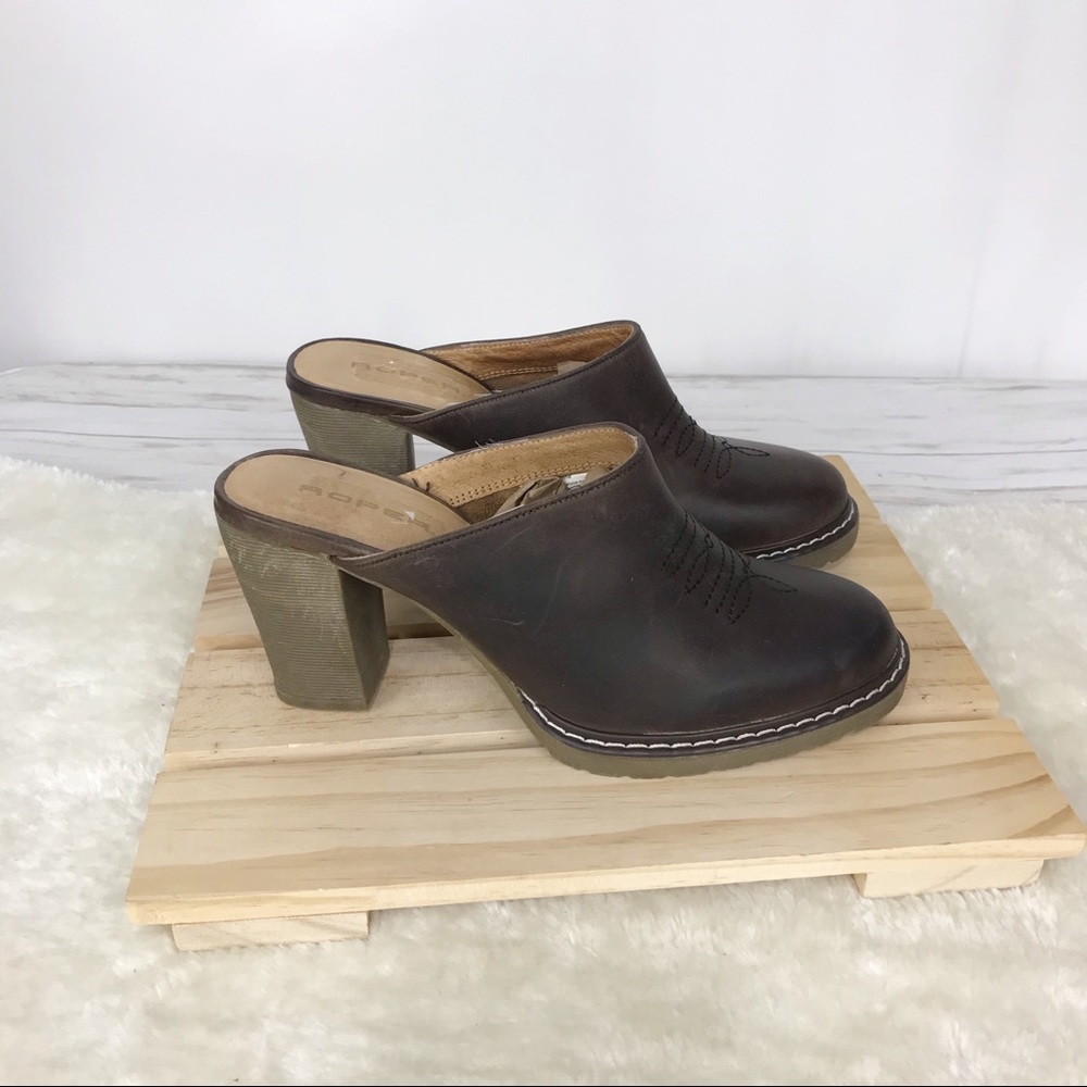 Roper Women Brown Leather Slip On Mules -Round Toe - Picture 2 of 4